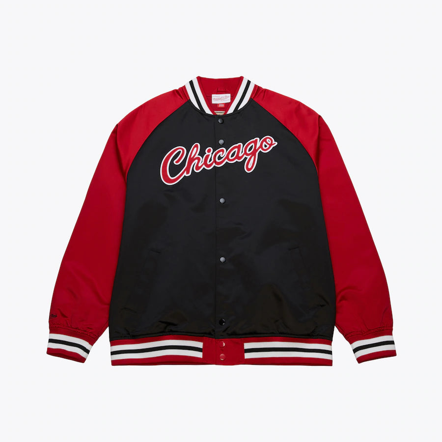 Men's Black Chicago Bulls Vintage Logo Double Clutch Lightweight Satin Raglan Full-Snap Jacket
