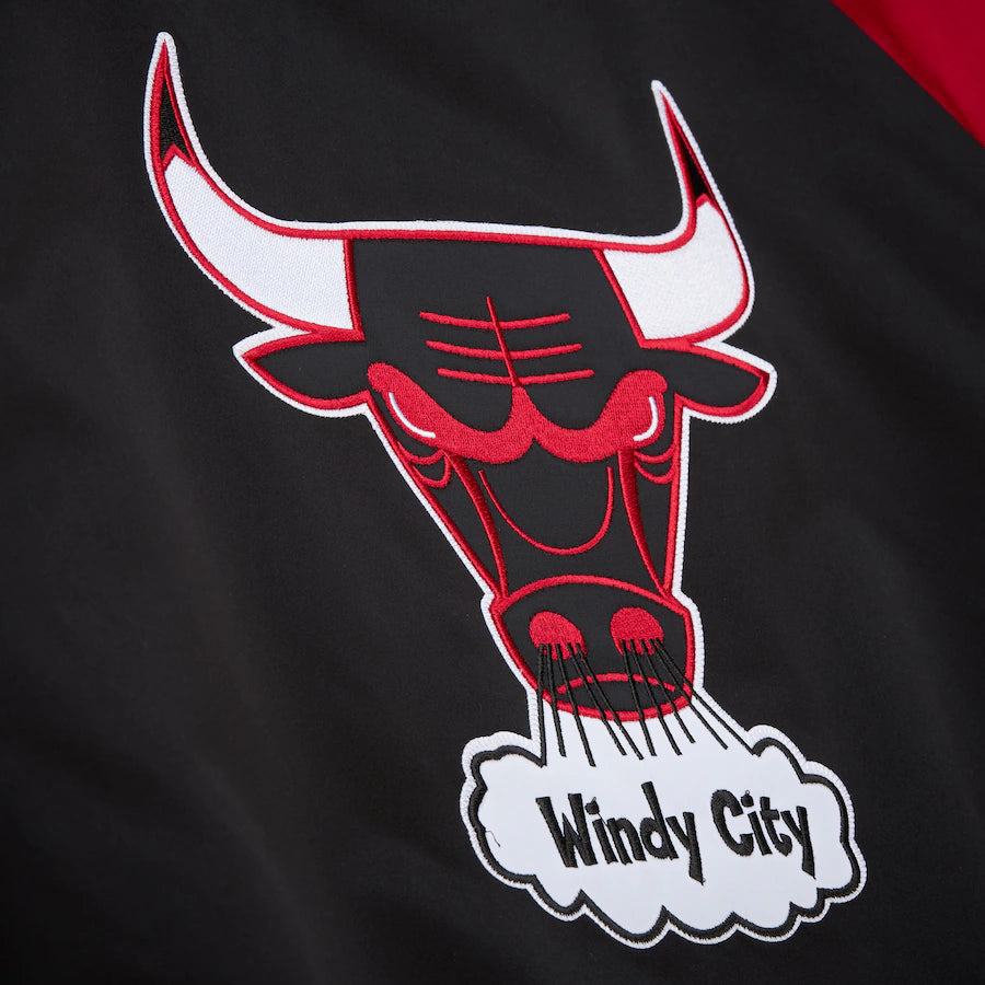 Men's Black Chicago Bulls Vintage Logo Double Clutch Lightweight Satin Raglan Full-Snap Jacket