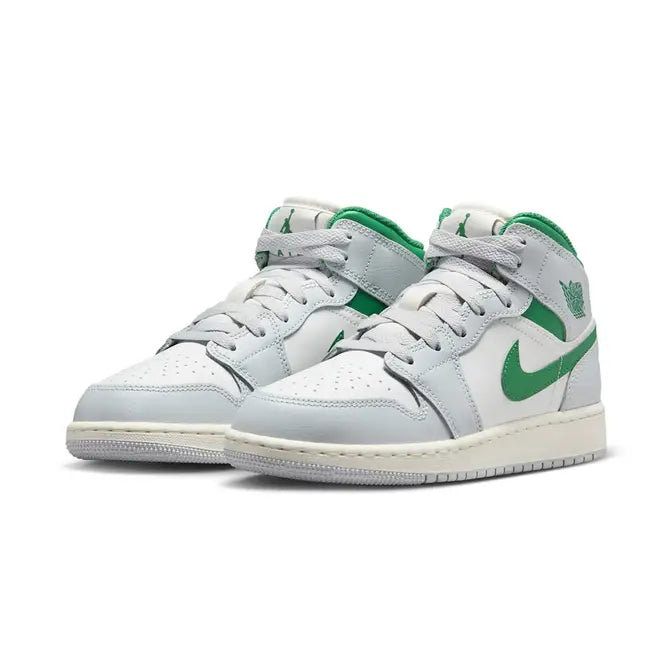 Jordan 1 Mid " Pine Green"