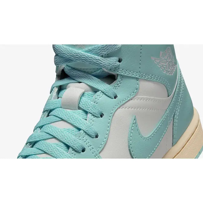 Air Jordan 1 Mid "Light Dew" WMNS